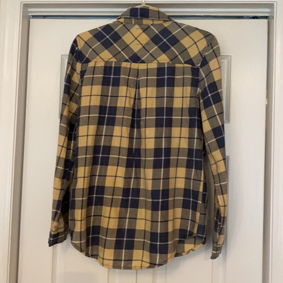 C&C California Button Down -Size M - Picture 4 of 4